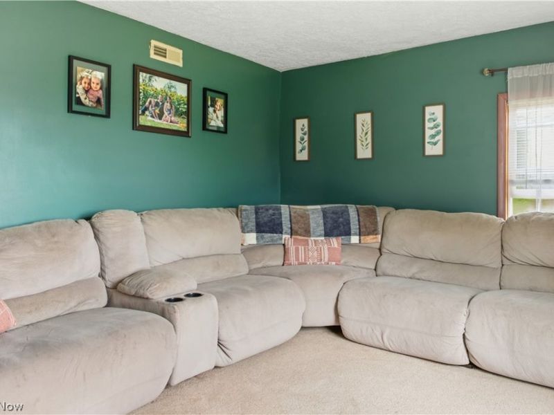 971 Champion Avenue E, Warren, OH 44483 Photo 9