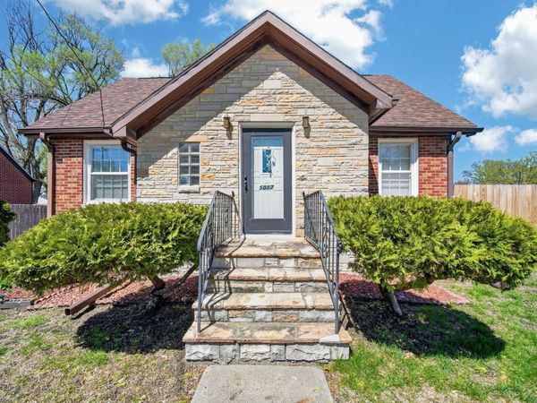 5017 Hickman Road, Des Moines, IA 50310