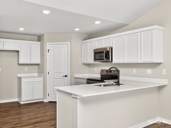 6530 NE 11th Court, Des Moines, IA 50313