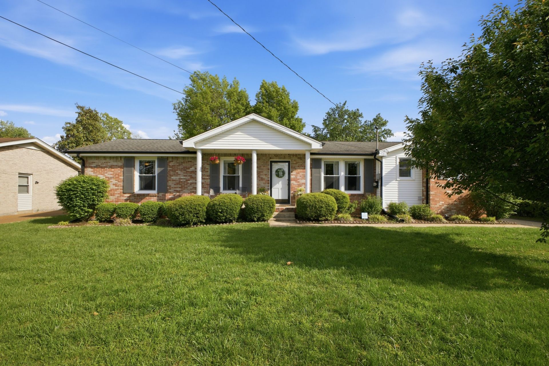 6613 Beacon Ln , Nashville, TN 37209 Main Photo