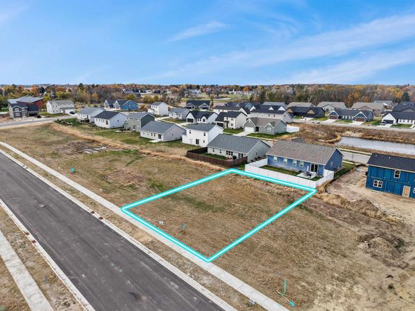 326 Wild Rose Way, Stoughton, WI 53589