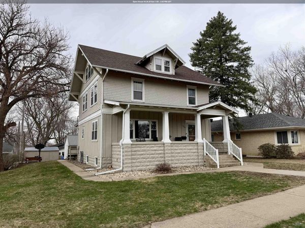 1009 1st Ave SE, LeMars, IA 51031