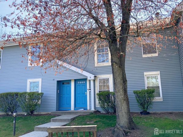 32 Tanglewood Court , Monmouth Junction, NJ 08852