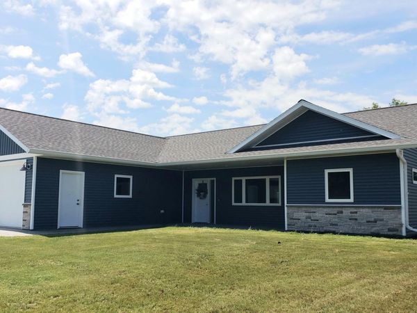 1005 8th Avenue NE, Perham, MN 56573