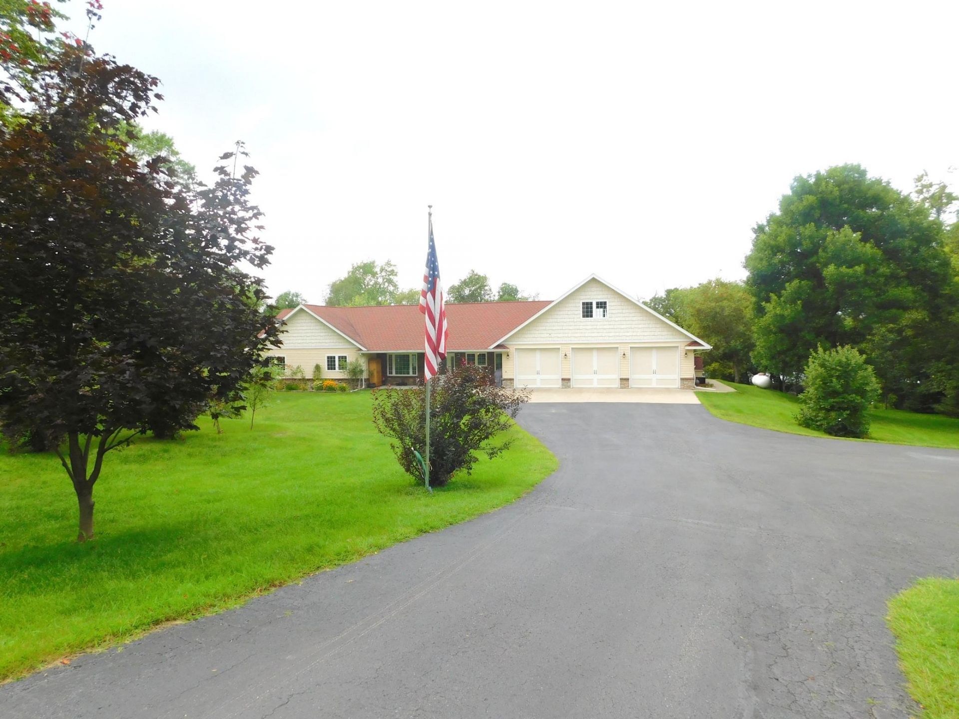 16966 Stakke Lake Road , Lake Park, MN 56554