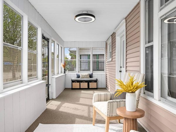 1149 Selby Avenue , Saint Paul, MN 55104