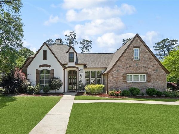 204 TCHEFUNCTE PARC Court , Madisonville, LA 70447