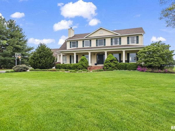 1615 New Salem Church Road, New Berlin, IL 62670