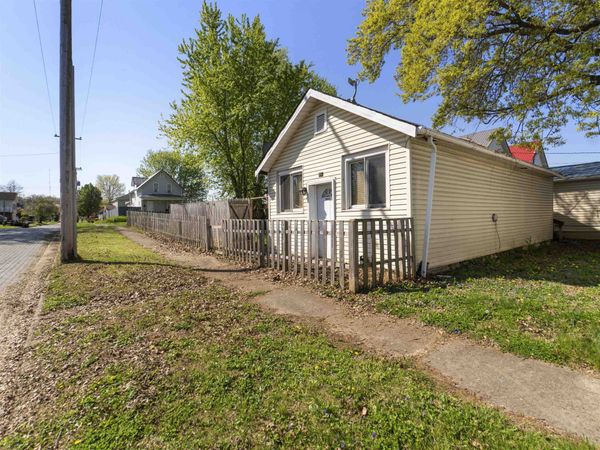 301 Divison Street, Huntington, WV 25702