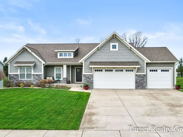 5727 Cory Drive, Hudsonville, MI 49426