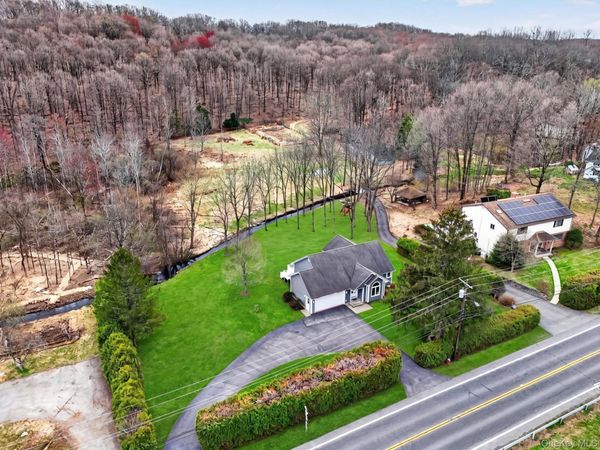 194 Vineyard Avenue, Highland, NY 12528