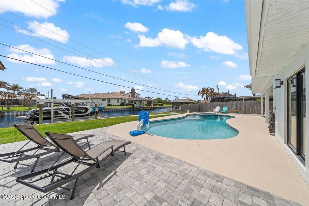 655 Kenwood Court , Satellite Beach, FL 32937 Photo