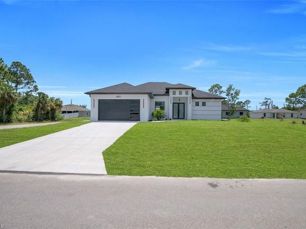 3901 3rd ST SW, LEHIGH ACRES, FL 33976
