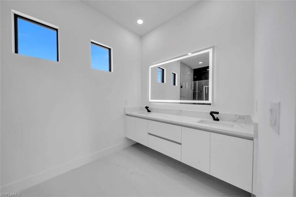 3901 3rd St Sw, Lehigh Acres, FL 33976 Photo