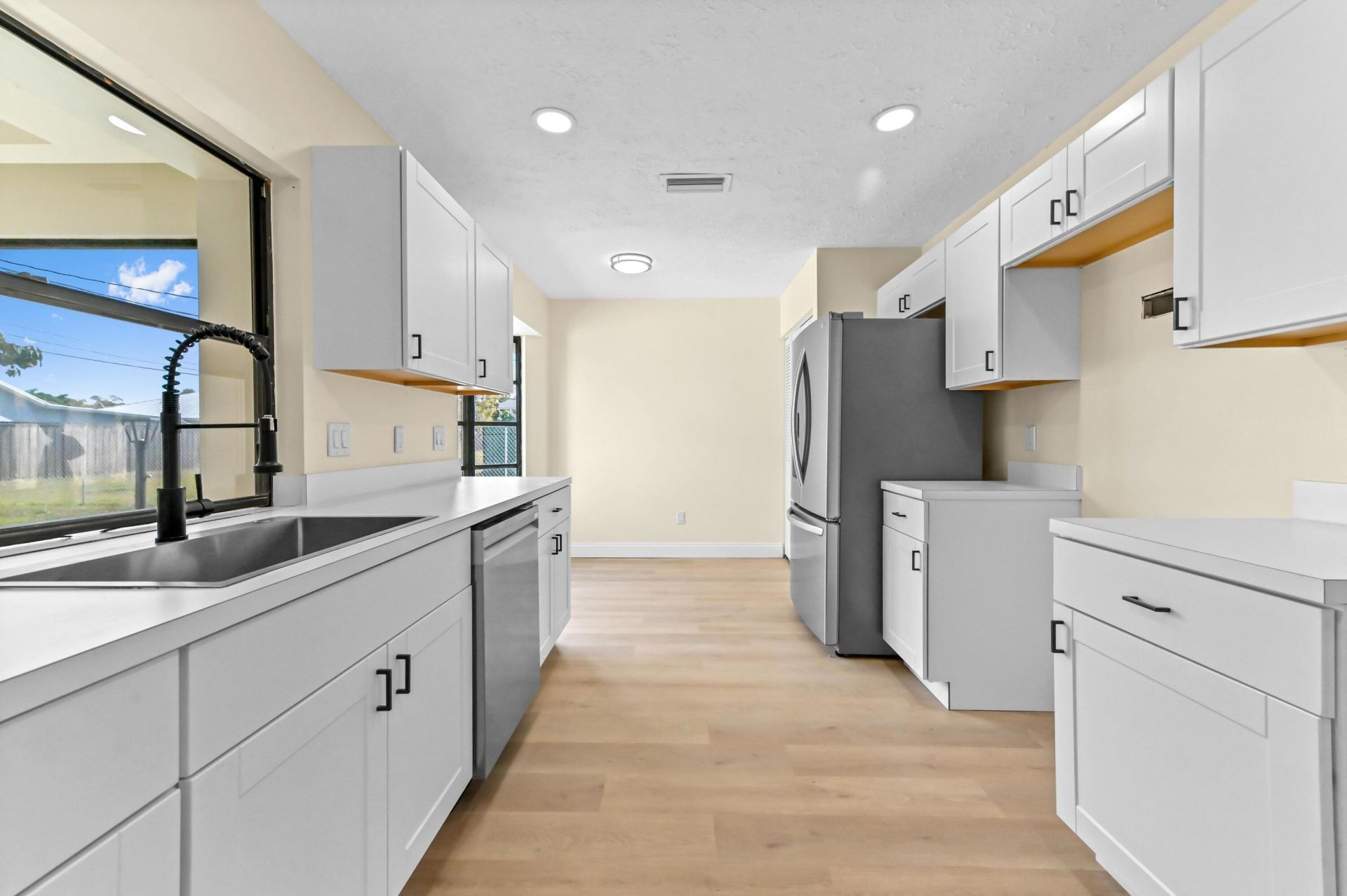 571 SE Anchor Lane, Port Saint Lucie, FL 34983 Photo