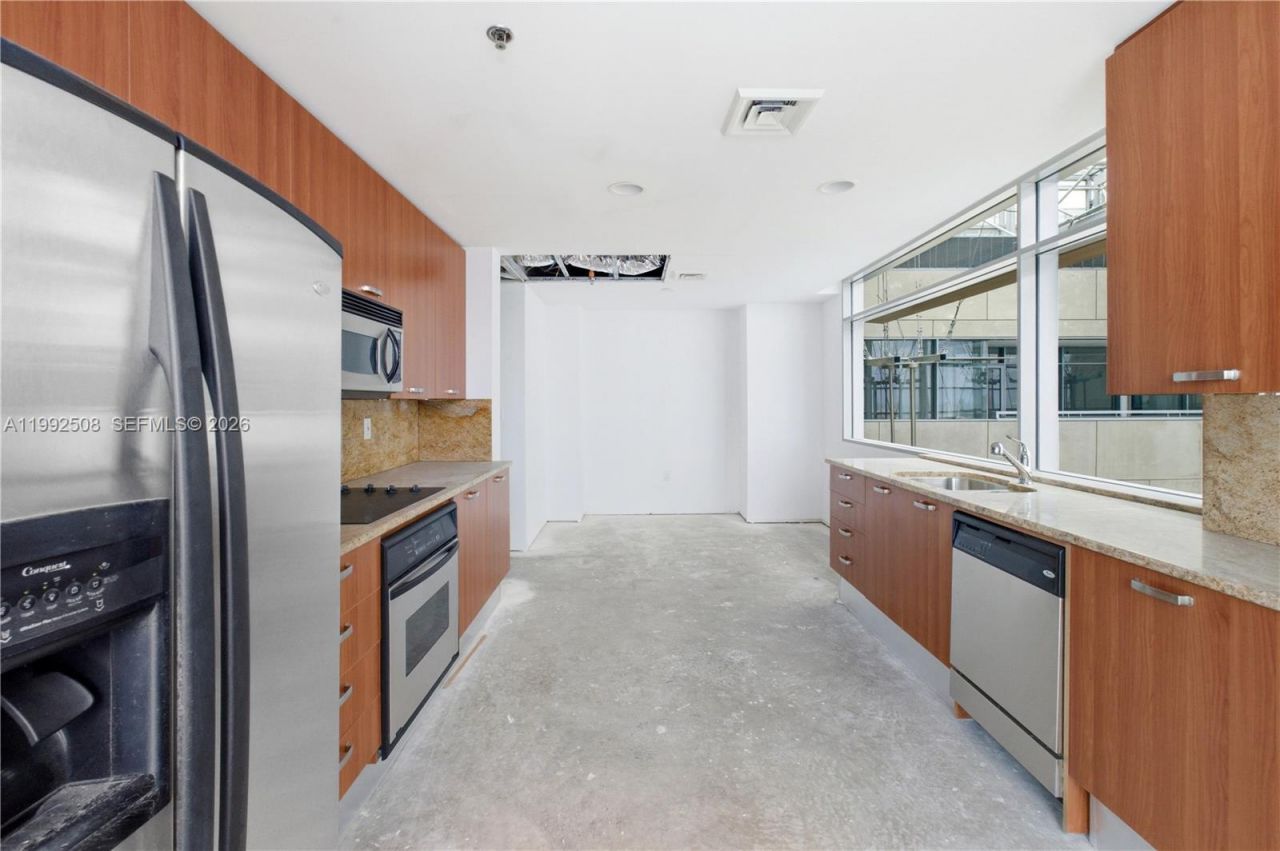 1395 Brickell Ave , Unit 3407, Miami, FL 33131 Photo