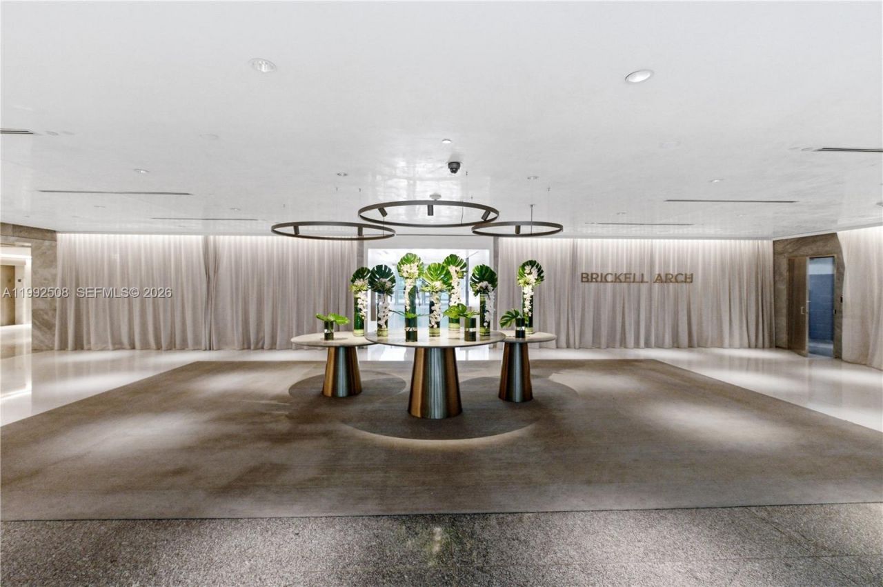 1395 Brickell Ave , Unit 3407, Miami, FL 33131 Photo