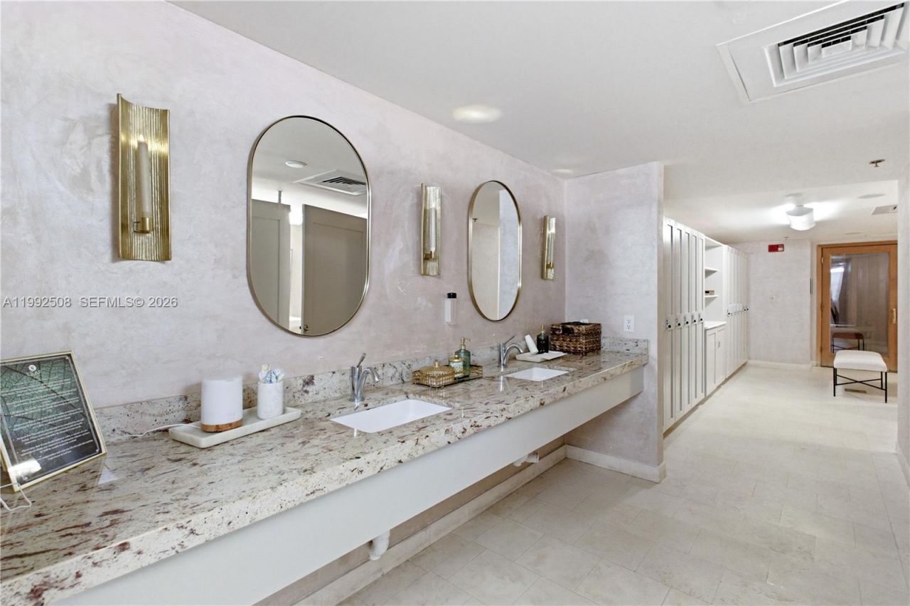 1395 Brickell Ave , Unit 3407, Miami, FL 33131 Photo