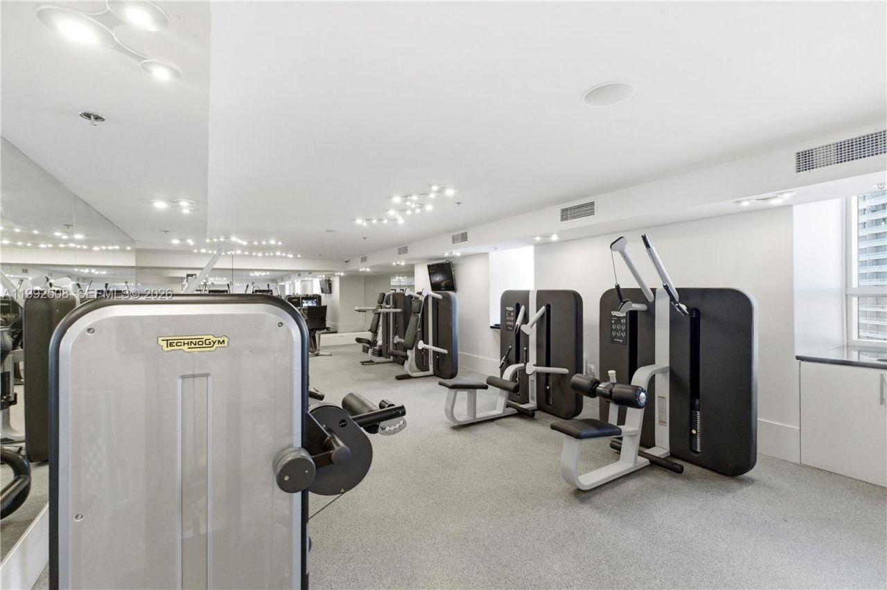 1395 Brickell Ave , Unit 3407, Miami, FL 33131 Photo