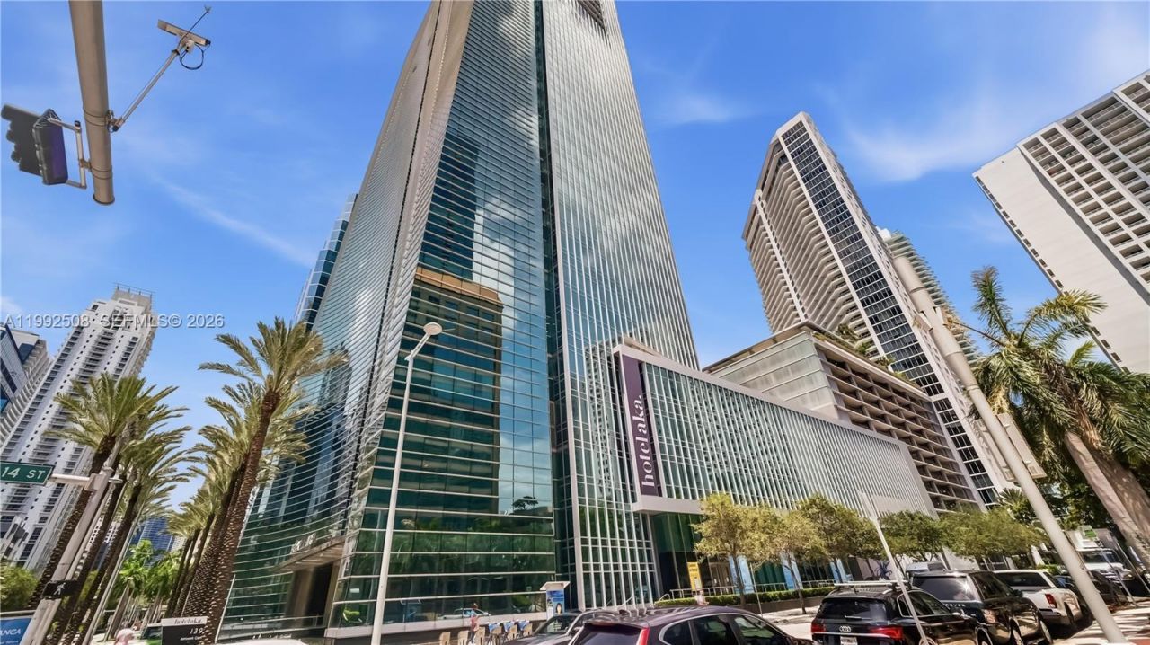 1395 Brickell Ave , Unit 3407, Miami, FL 33131 Photo