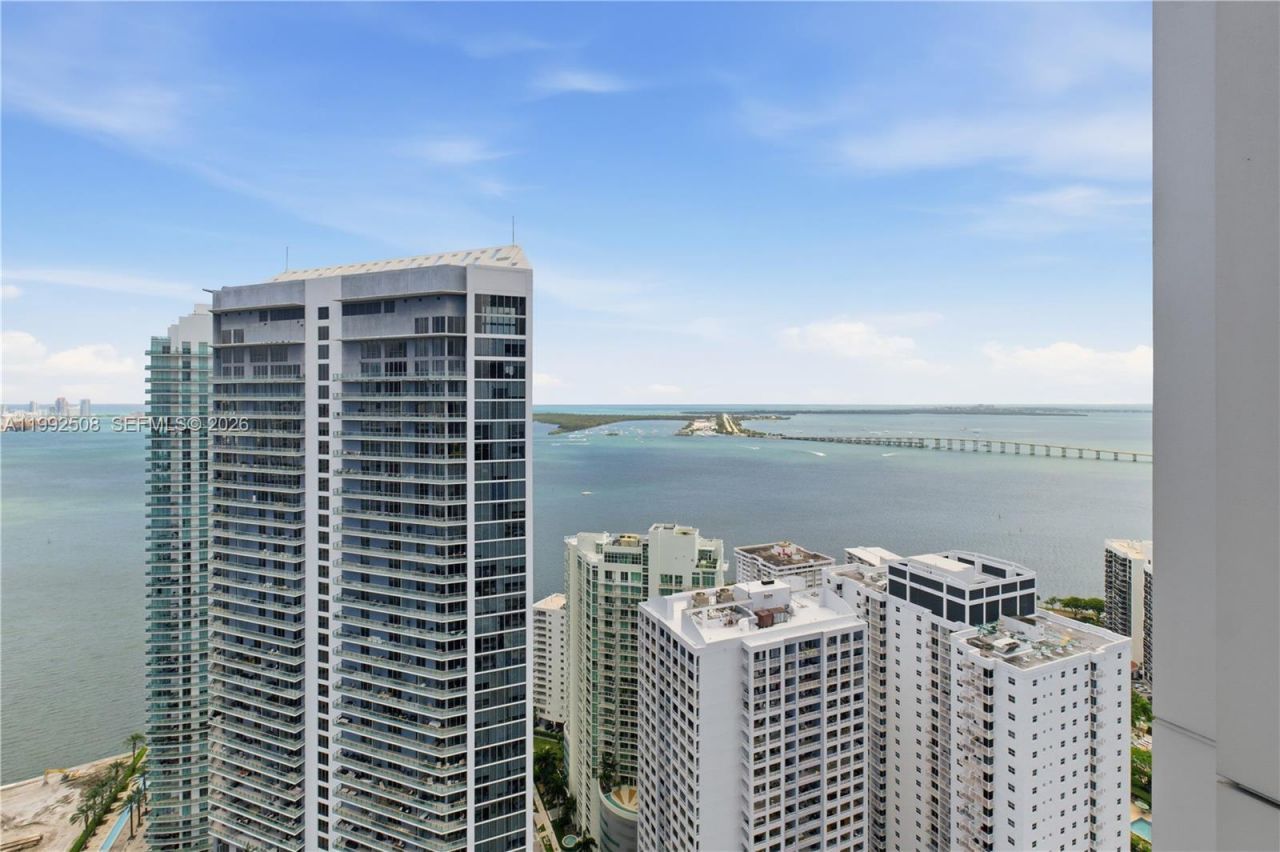 1395 Brickell Ave , Unit 3407, Miami, FL 33131 Photo