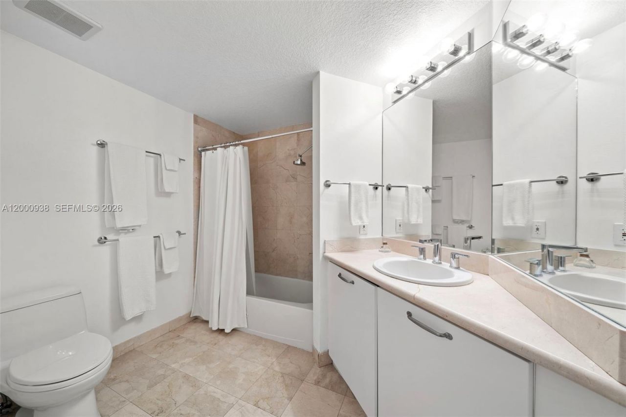 6515 Collins Ave, Unit 802, Miami Beach, FL 33141 Photo