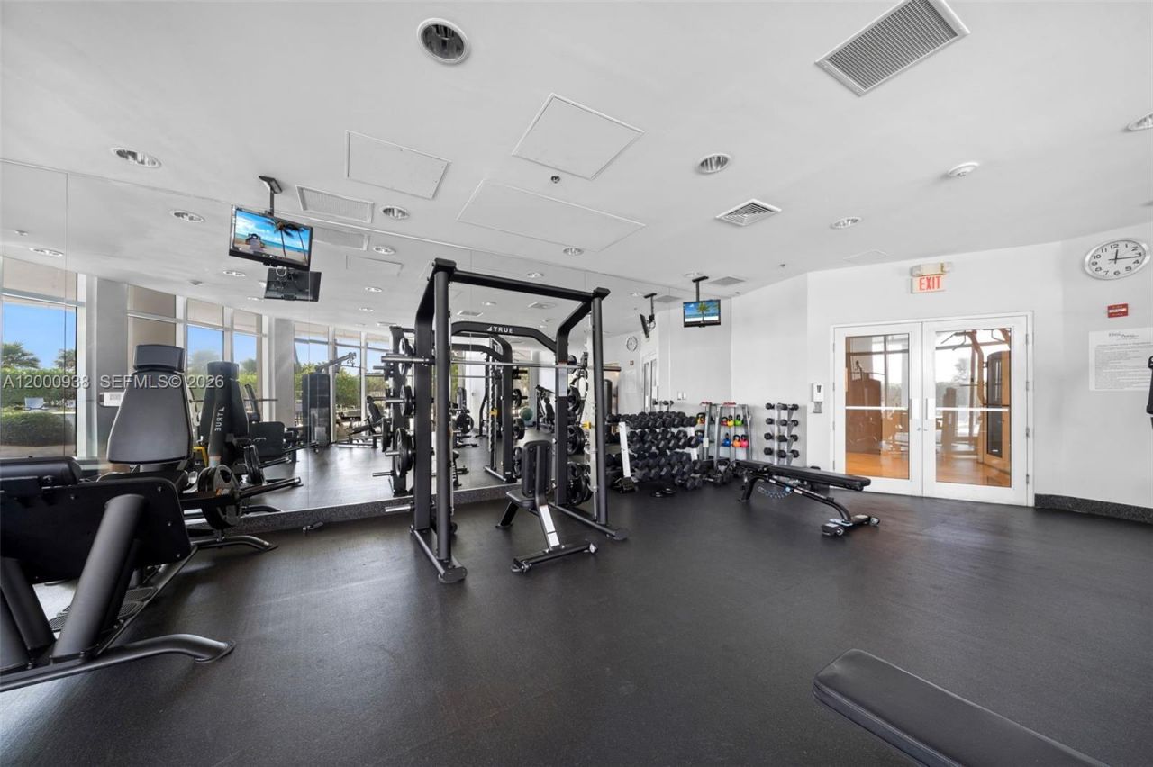 6515 Collins Ave, Unit 802, Miami Beach, FL 33141 Photo