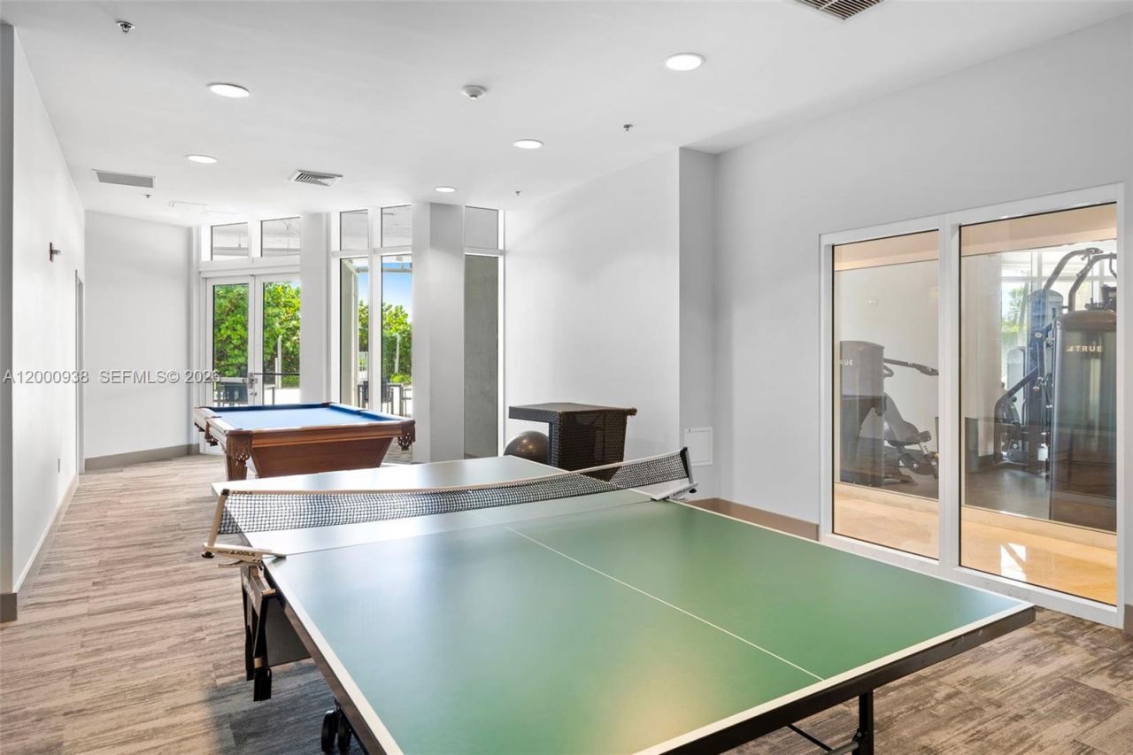 6515 Collins Ave, Unit 802, Miami Beach, FL 33141 Photo