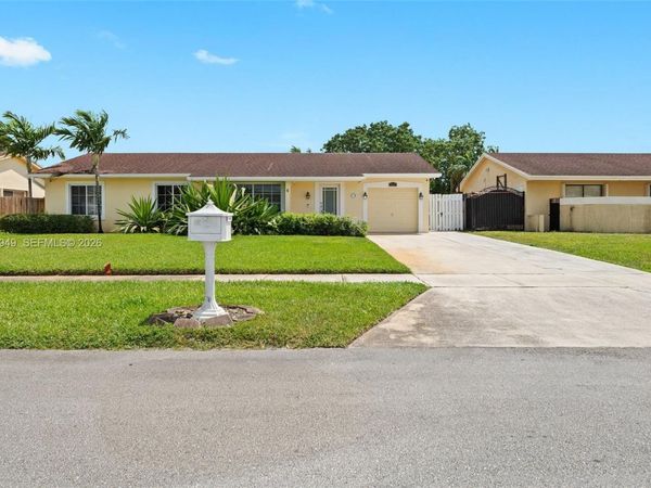 20001 NW 62nd Ct , Unit 20001, Hialeah, FL 33015