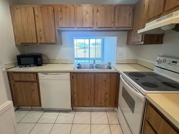 7410 Woodmont Ter, Unit 204, Tamarac, FL 33321