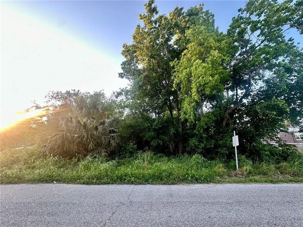 OAK Drive , Lafitte, LA 70067