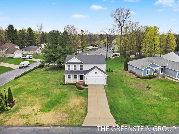 72597 Faye Court, South Haven, MI 49090