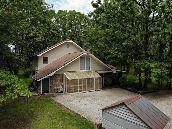 22303 county 253 Road, Wheatland, MO 65779