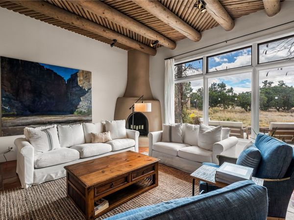 3112 Vista Sandia, Santa Fe, NM 87506