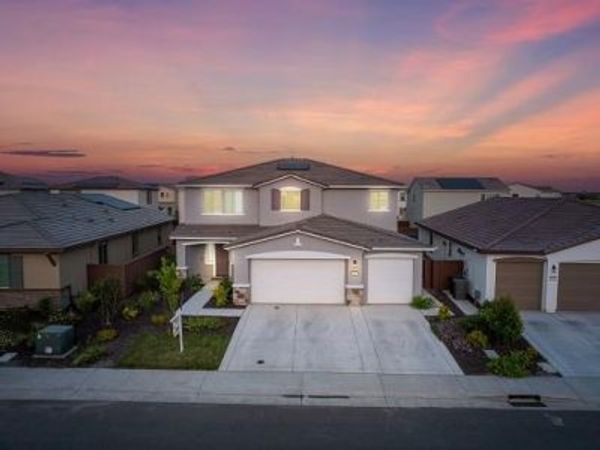 1008 Blue Range Way, Roseville, CA 95747