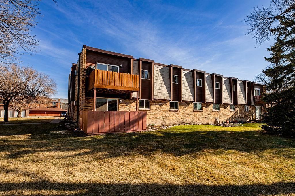 715 32nd Avenue N, Unit B203, Fargo, ND 58102 Main Photo