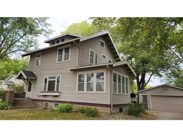 528 11th Street, Windom, MN 56101