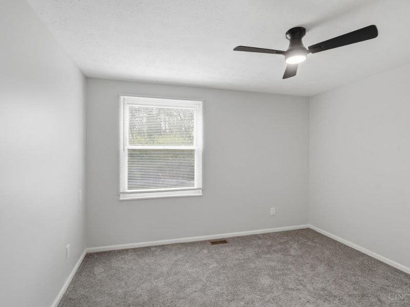 10380 Hawkhurst Drive, Colerain Township, OH 45231 Photo 19