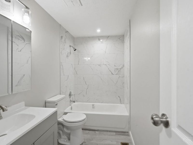 10380 Hawkhurst Drive, Colerain Township, OH 45231 Photo 26