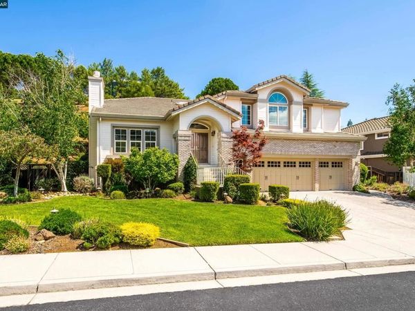 1170 Sunrise Ridge Dr, Lafayette, CA 94549