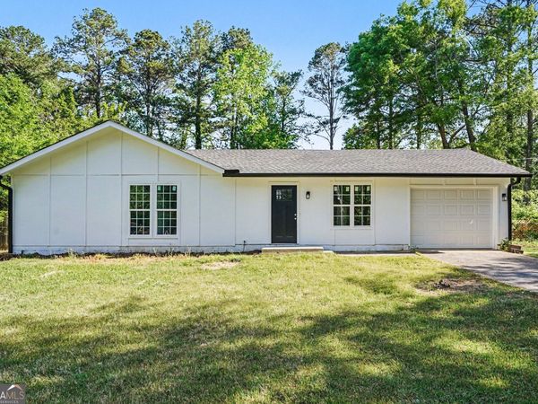 8984 Bentwood Lane, Riverdale, GA 30274