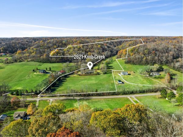 2621 Knob Creek Rd, Columbia, TN 38401