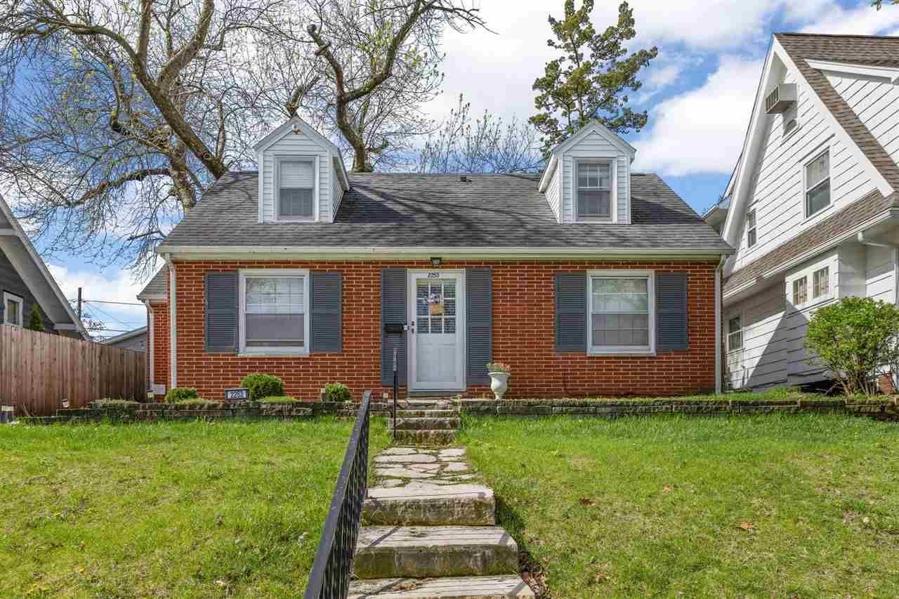 Please Call, Cedar Rapids, IA 52403