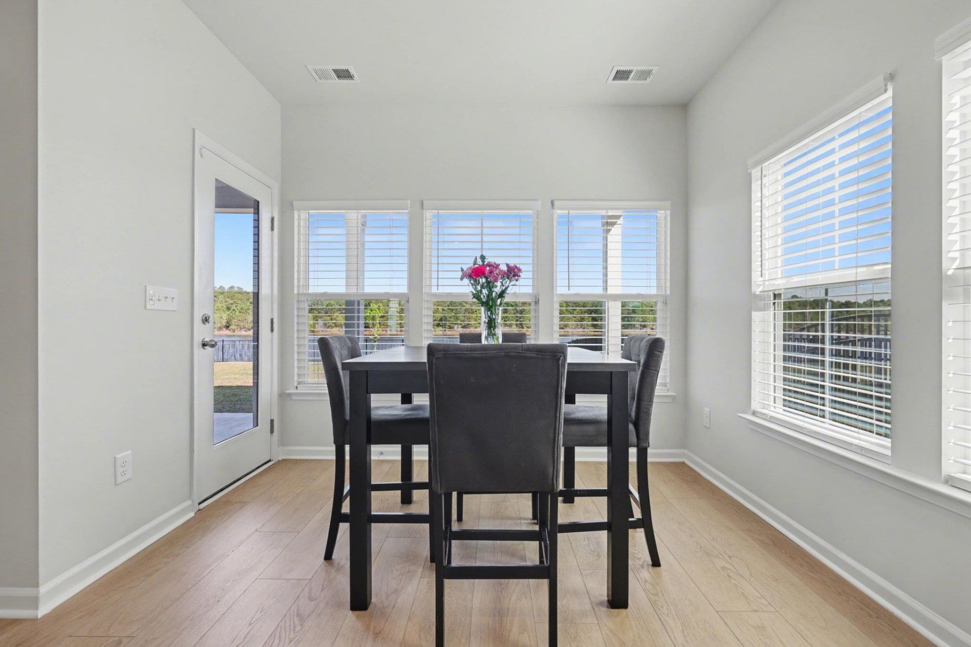 6024 Zoe Way Photo 15