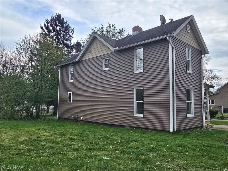 438 N 9th Street , Coshocton, OH 43812 Photo 16