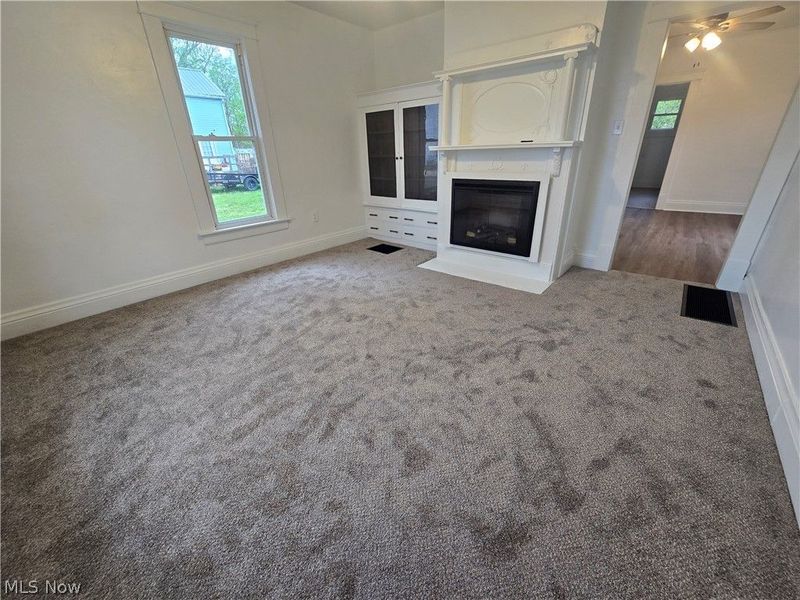 438 N 9th Street , Coshocton, OH 43812 Photo 4