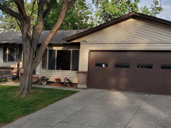 1512 S Yank Street, Lakewood, CO 80228
