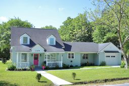 1109 Berkeley Street photo 4