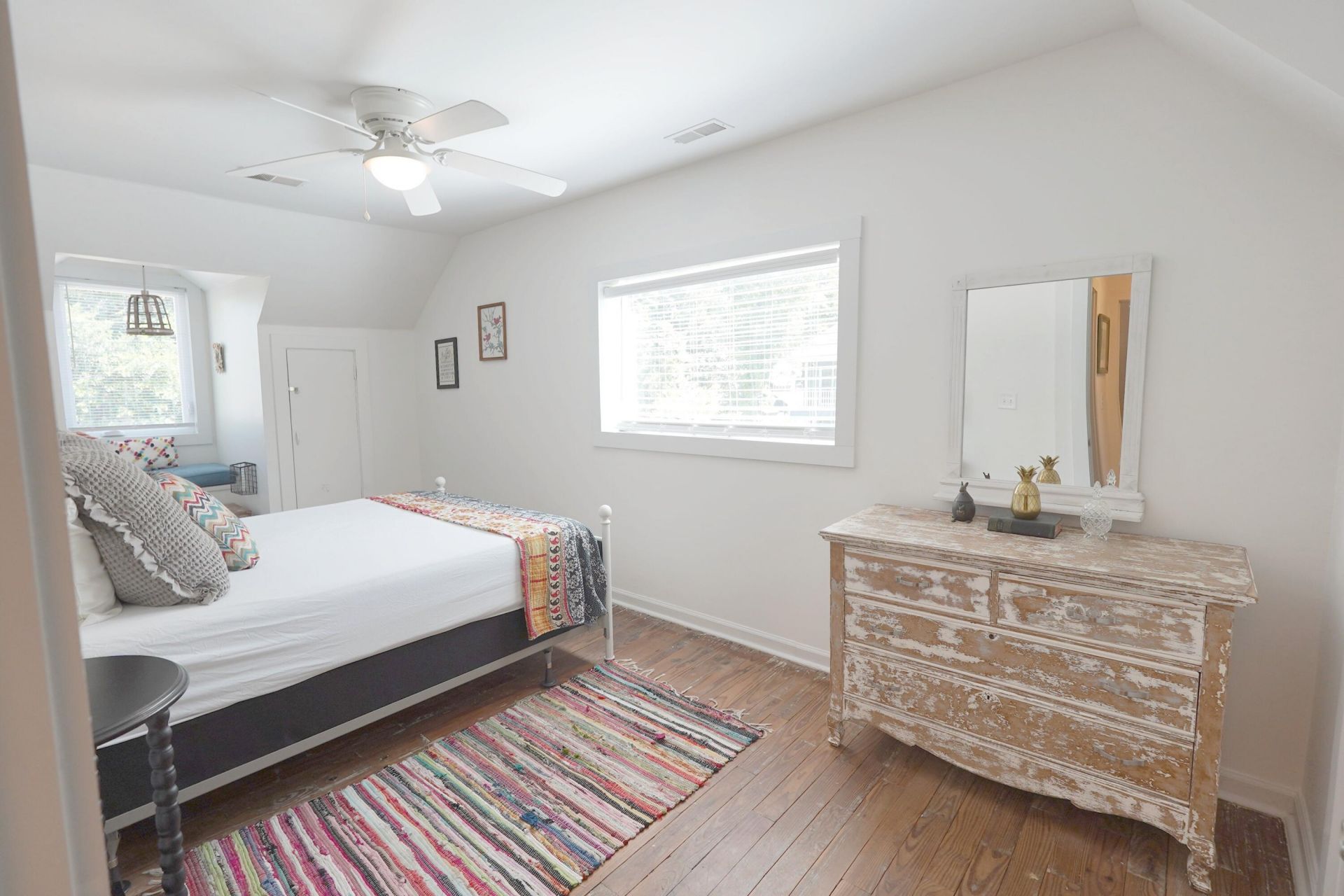 1109 Berkeley Street Photo 20