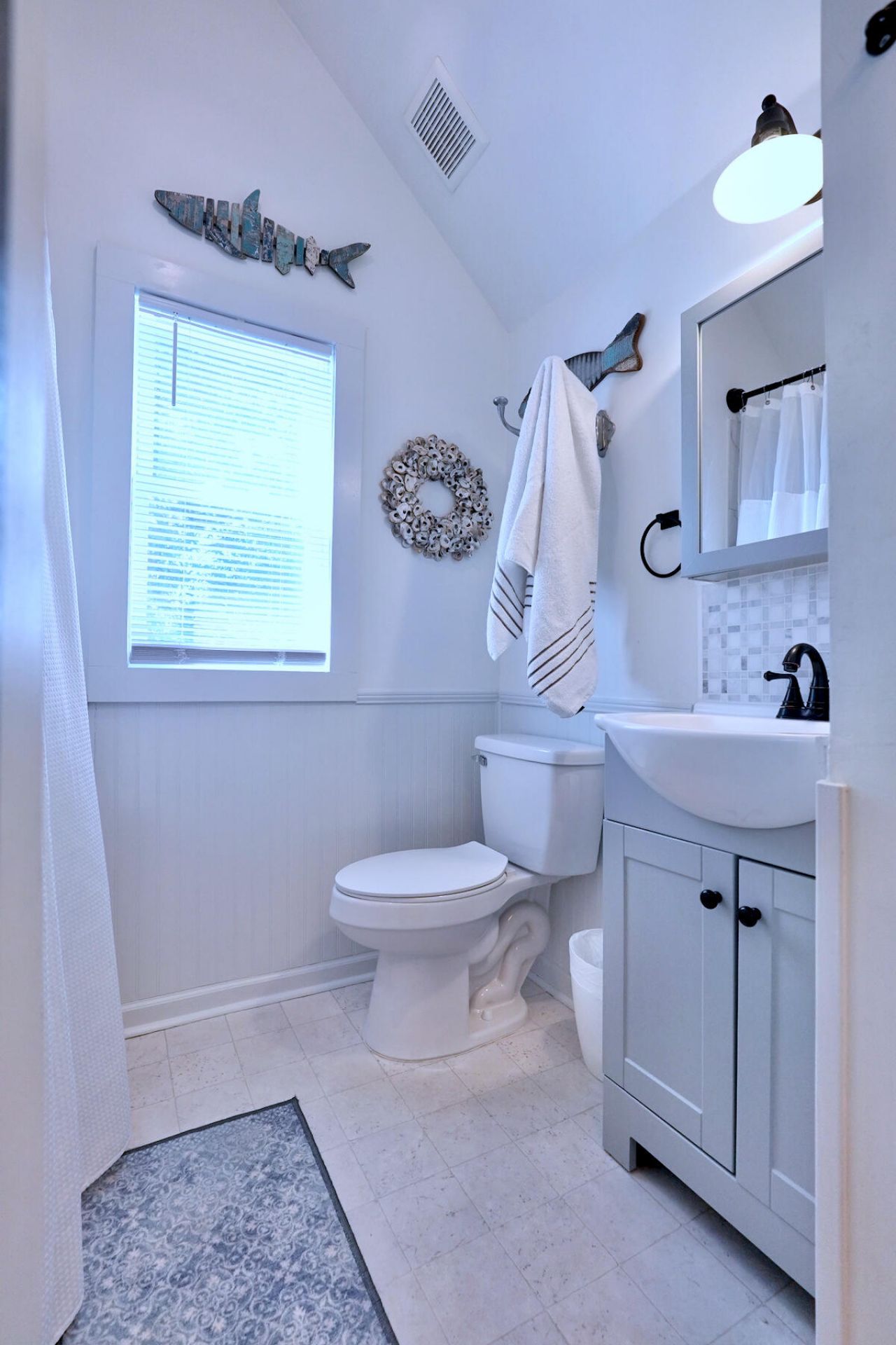 1109 Berkeley Street Photo 24